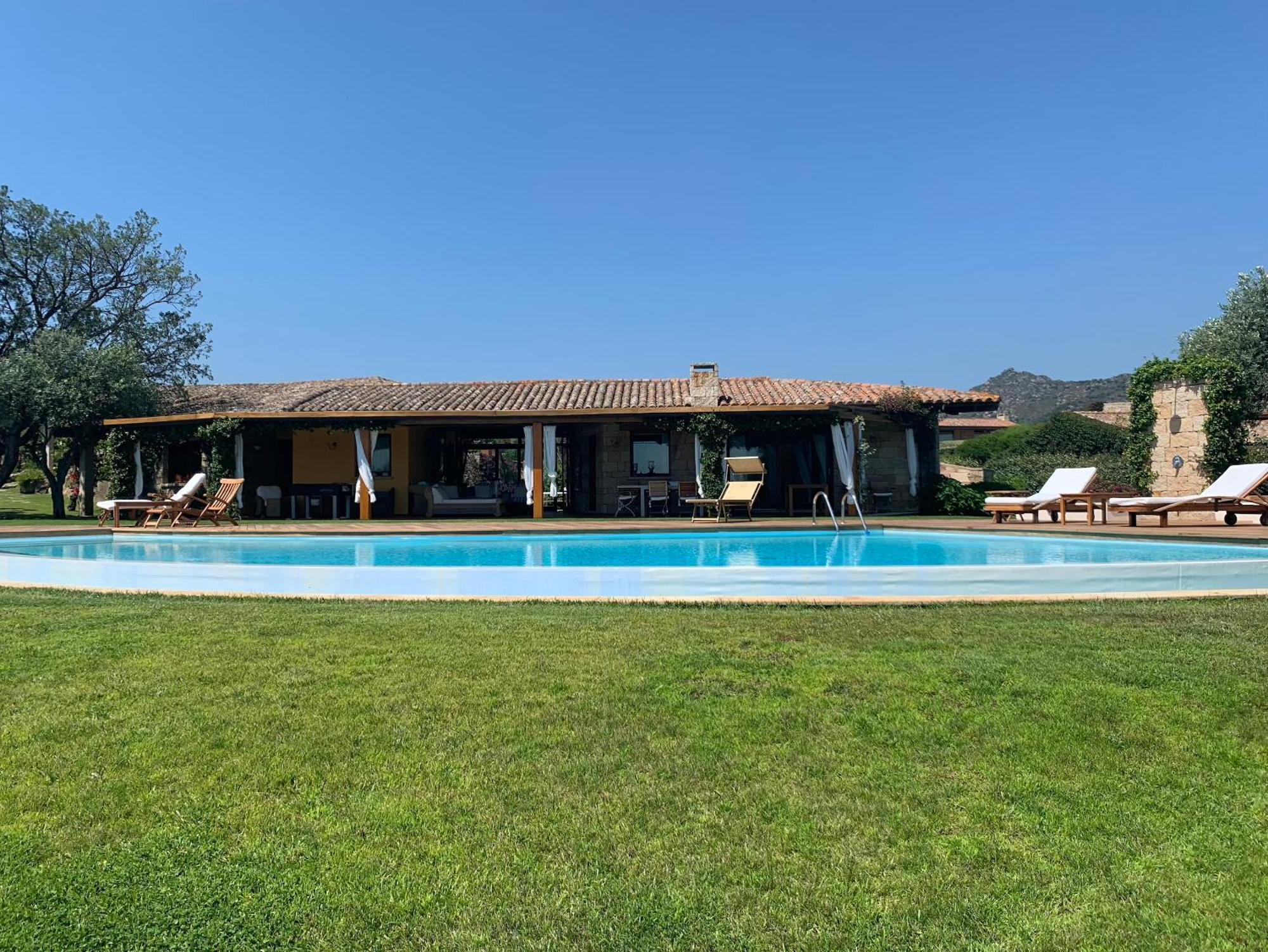 Villa with Private Pool,1556056600:JPEG